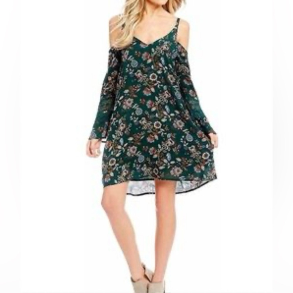 C&V Chelsea & Violet Printed Cold Shoulder Crochet Dress